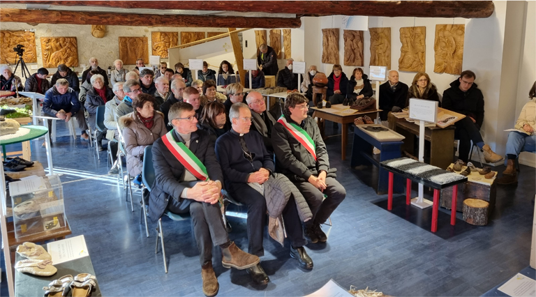 Del hotsell popolo calzature